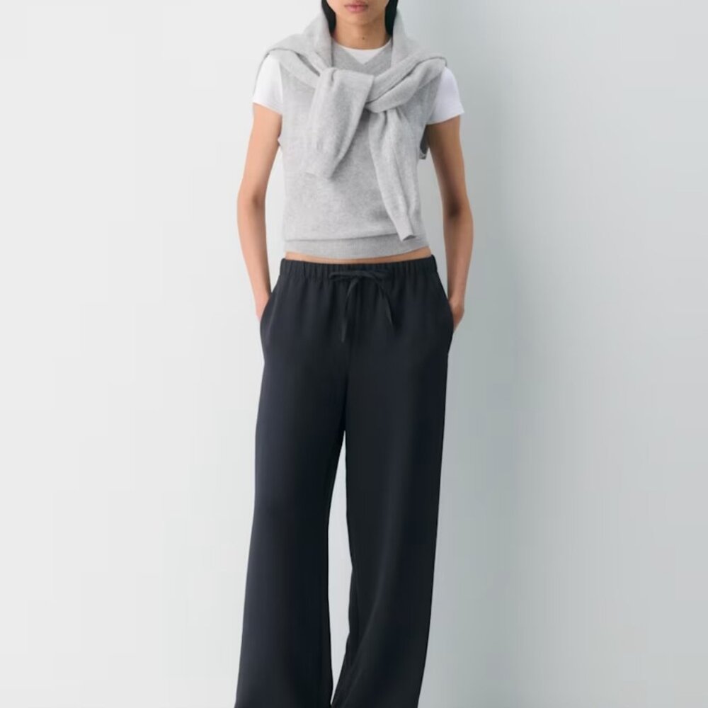 NWT Aritzia WILFRED The Lodge Pant - Crepette Dark Night Navy M-Tall